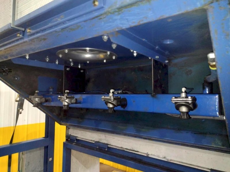 NORDSON POWDER COAT PAINT SYSTEM WITH FEEDER &amp; I-CONTROL. STOCK # 0985326