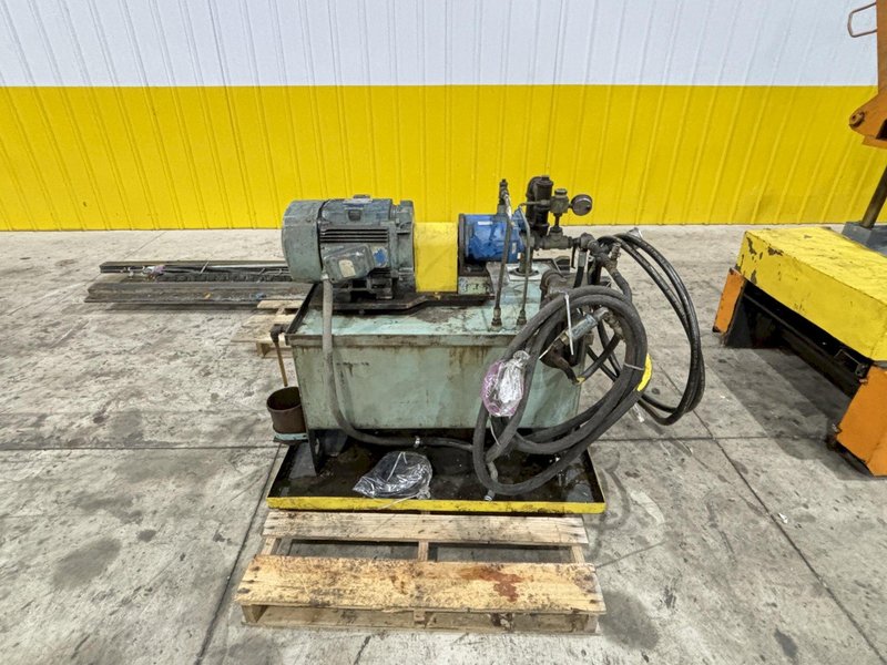 30,000 LB X 60" SESCO MODEL #55-523 MOTORIZED COIL REEL UNCOILER W/ COIL CAR: STOCK #21952