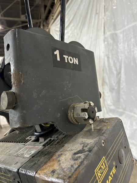 1/2 TON R&amp;M LOADMATE POWERED CHAIN FALL HOIST. STOCK # 1157422