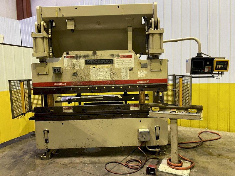 90 TON X 8' CINCINNATI MODEL #90CBx6 HYDRAULIC CNC PRESS BRAKE: STOCK #17093