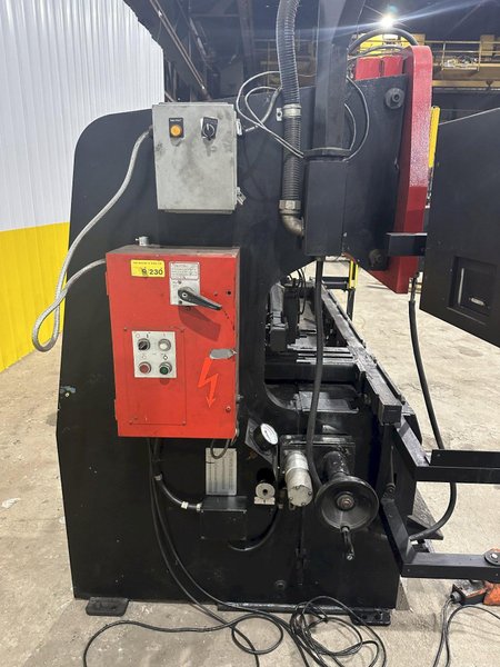 80 TON x 8' AMADA MODEL #RG-80 HYDRAULIC PRESS BRAKE NC9-EX CONTROL: STOCK #19753