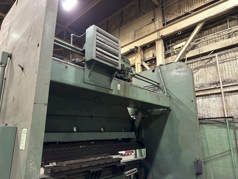 1,000 TON x 20' CINCINNATI HYDRAULIC PRESS BRAKE For Sale
