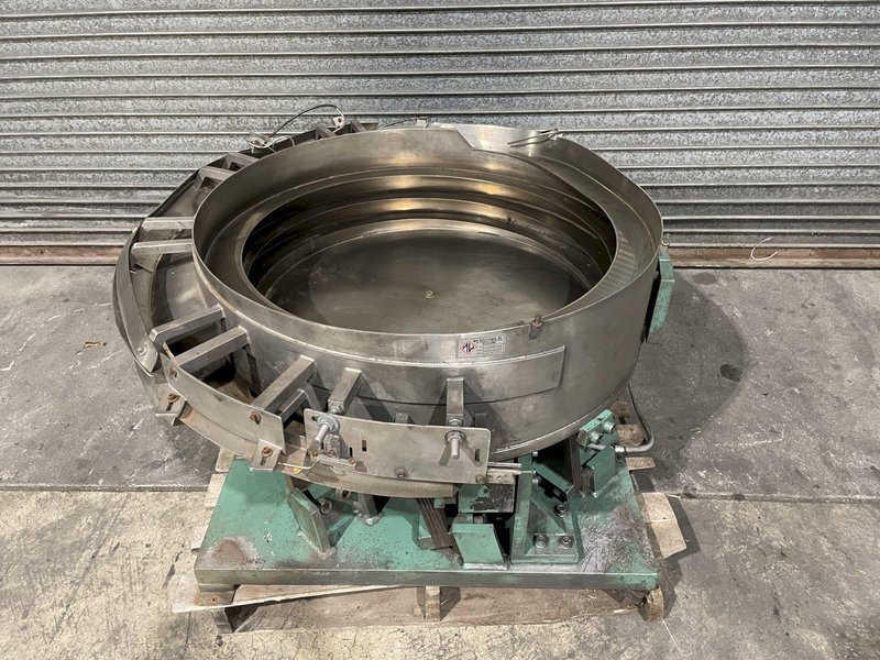 36" CCW Midwest Vibratory Bowl