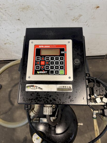 UNIST SPR-2000 LUBRICATION SPRAY ROLLER. STOCK # 0885425
