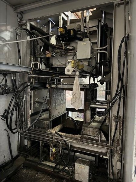 2007 Sinto model scc-90-a vertically parted cold box core cell s/n scc-0011-00 with recieving hopper, scc90 core machine with enclosure and controls