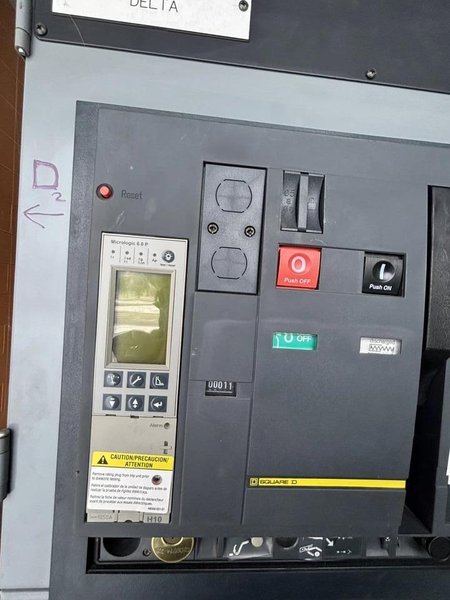 1600 Amp 2200v 700v 50ka Delta Wye Main Breaker