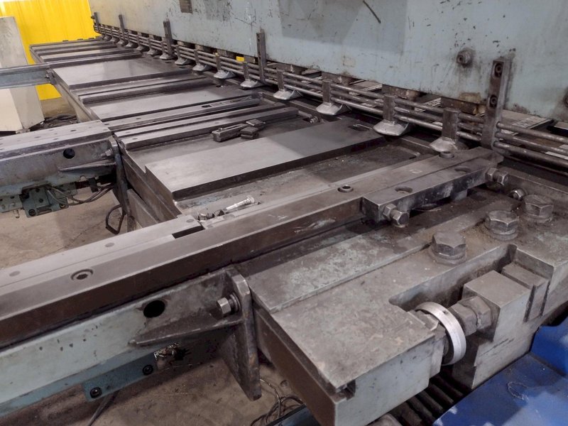 13' x 1/4" AMADA MODEL #M-4065 MECHANICAL POWER SQUARING SHEAR, FRONT GUAGING, CONVEYOR &amp; STACKER: STOCK #19272