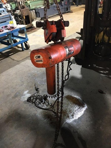 2 TON CM LODESTAR ELECTRIC CHAIN HOIST