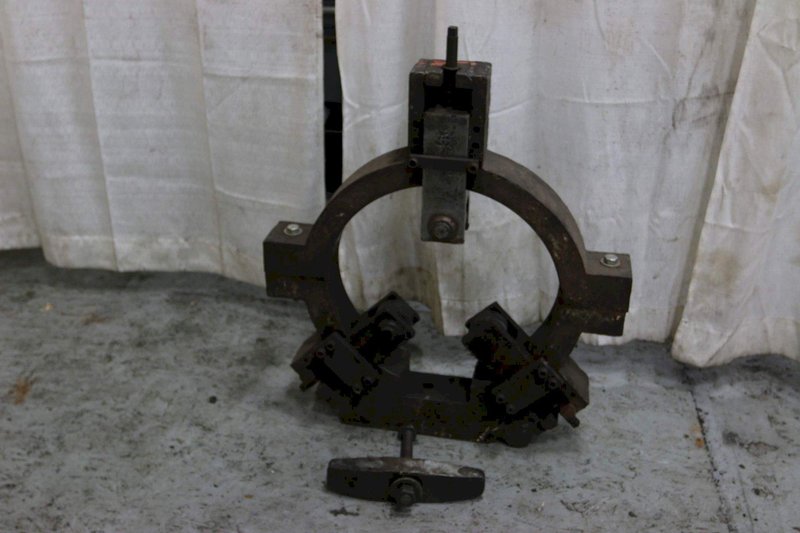 19" 3 POINT ROLLER TYPE STEADY REST:  STOCK #68325