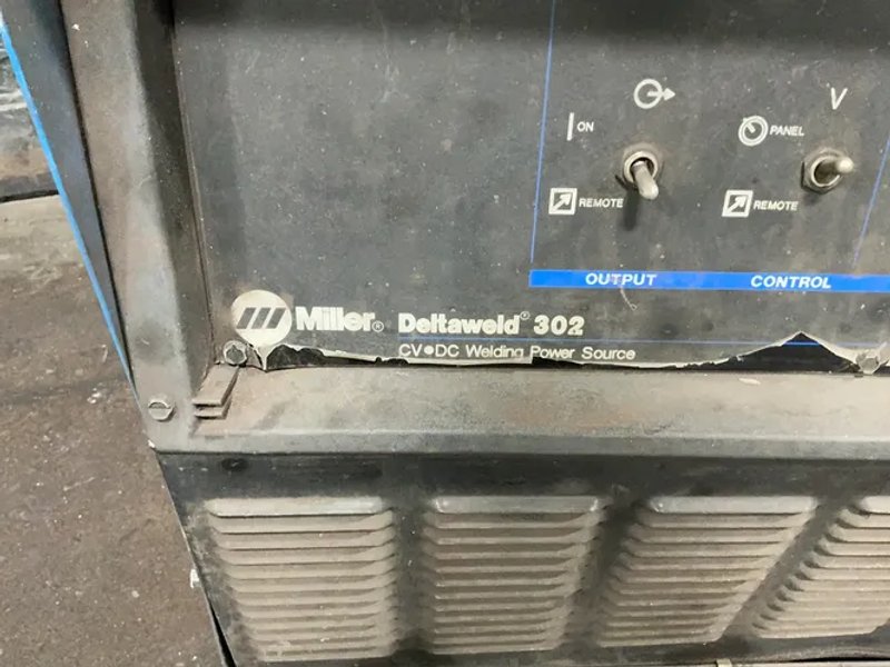Miller  300 Amps  Welder - Deltaweld 302