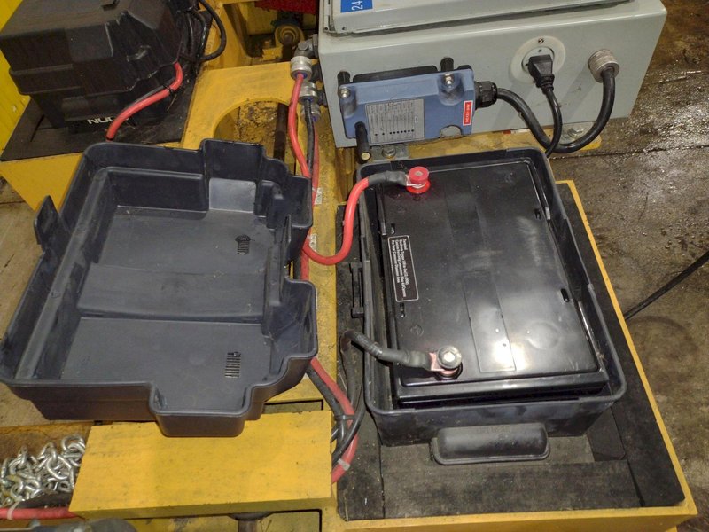 4,000 LBS X 16"-60" X 120" CALDWELL MODEL #60BMS-2-60 BATTERY POWERED REMOTE CONTROL SHEET LIFTER: YOBRO #24914