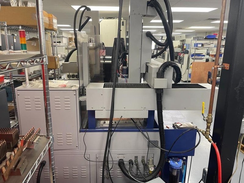 Perseo Erie 430i Drillmate CNC EDM, 2012 – 22 Station Tool Changer, PC Based CNC Controller, De-Ionized Water Filtration System, Transformer