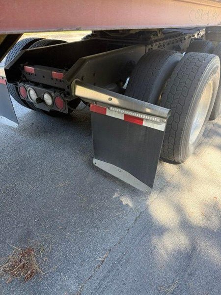 Kenworth T680 Sleeper Semi Truck, 2018