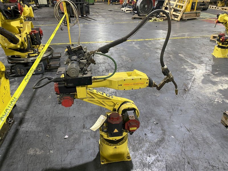 FANUC – ArcMate 100iB USED