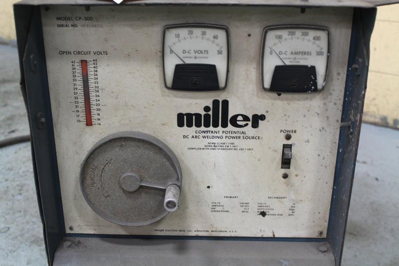 300 AMP MILLER MODEL CP - 300 WELDER: STOCK #62286