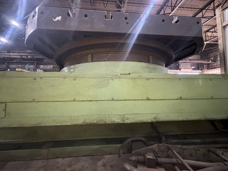 60" X 60" CINCINNATI GILBERT ROTARY TABLE W/ 60" POWER TRAVEL: STOCK #23585