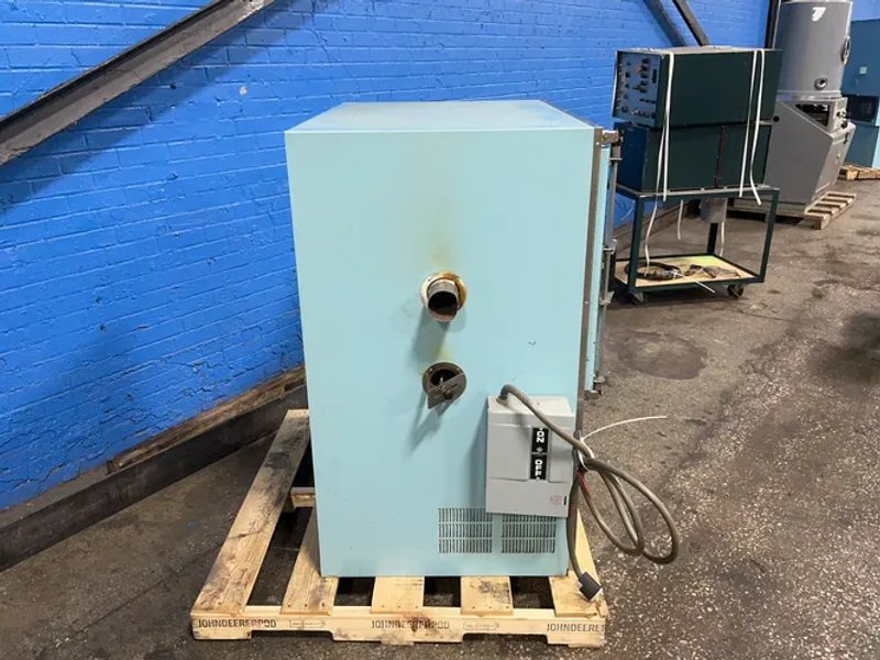Blue M 650 Deg. F Oven - Pom7-256c-3