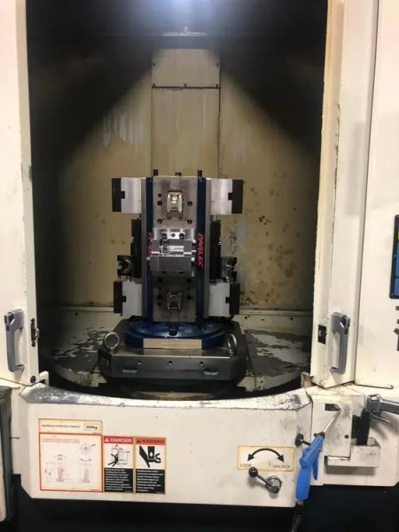 2008 MAKINO A61 | Machining Centers, Horizontal