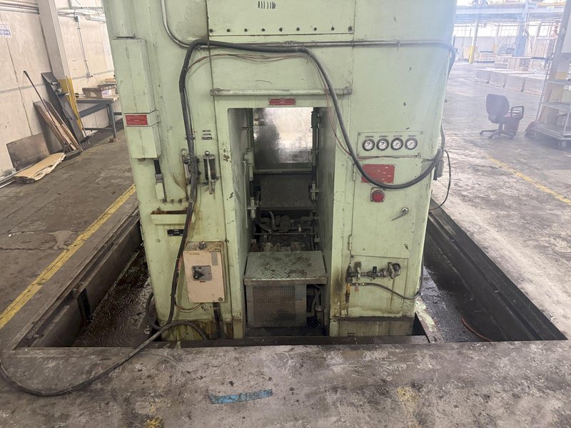 630 TON AIDA MODEL #K-630 KNUCKLE JOINT PRESS, 25-40 SPM, NEW 1991: YOBRO #25820