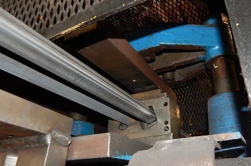 USED TISHKEN 12 TON CUT-OFF PRESS MODEL CO-4-2