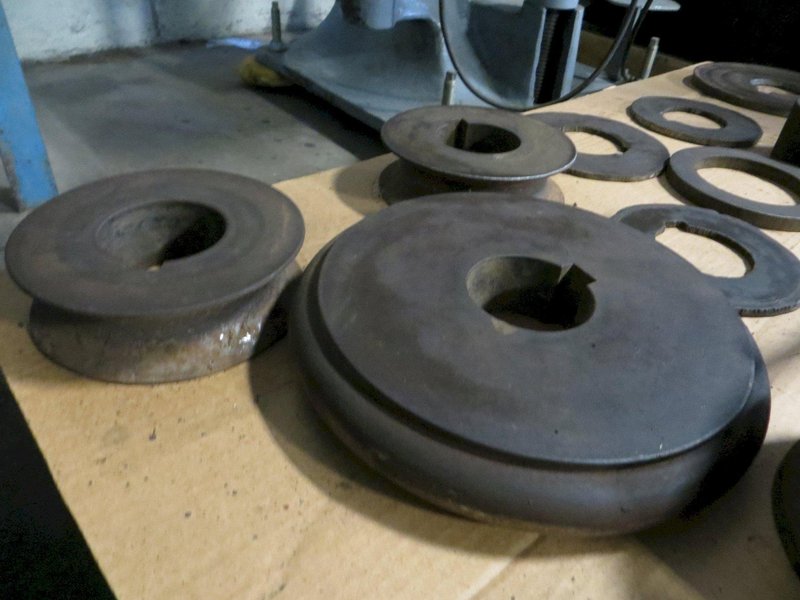 5/16" x 3" x 3" Roundo Hydraulic Angle Bending Roll, Model R3 w/ Pipe Tooling