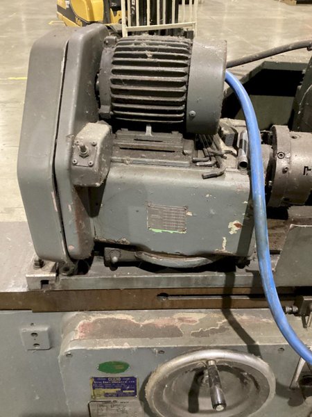 YANG IRON YAM-GU27-100H CYLINDRICAL GRINDER USED