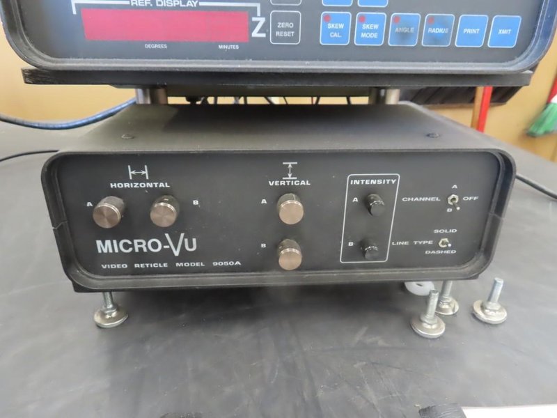 Micro-Vu Model 30 2 Video Measuring System w 2 Axis Micro-VU DRO w Q16 Metrology Computer- Auction Item