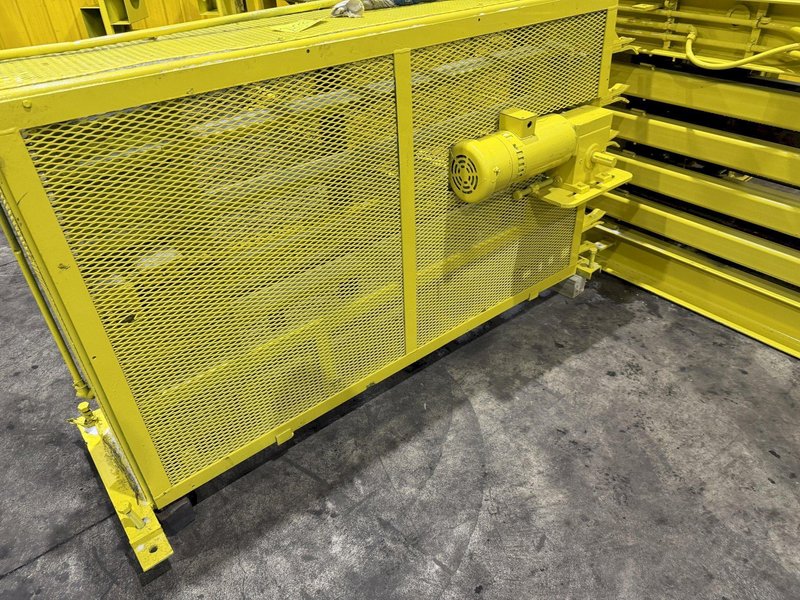 30" X 36" SELCO MODEL #HSO-107-A AUTO-TIE HORIZONTAL HYDRAULIC BALER: YOBRO #24559