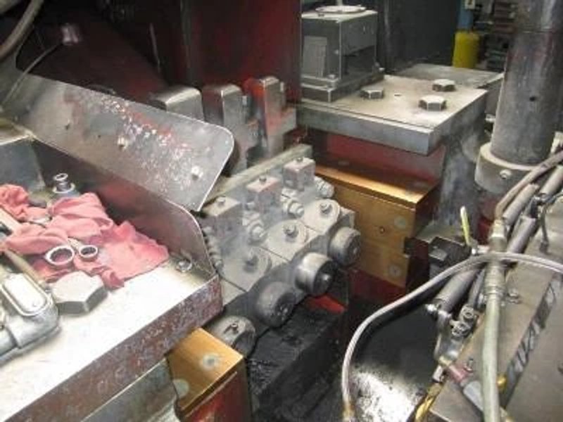 1012 National 4D Long Stroke Boltmaker