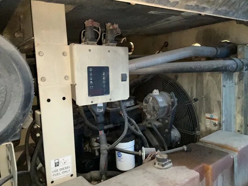 Ingersoll Rand 93 Kw Diesel Portable Air Compressor - Xp375wir