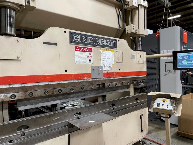 Cincinnati 90PF x 6 Proform CNC Hydraulic Press Brake