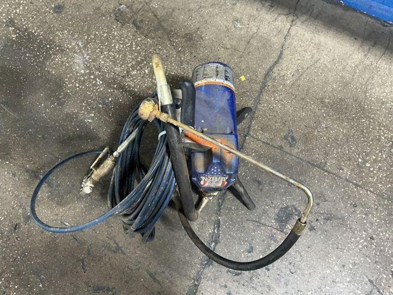 Graco Paint Sprayer - Nova 395