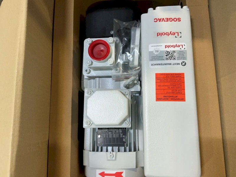 Leybold  Sogevac Sv40b Vacuum Pump  - S170852