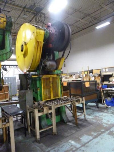 135 TON BLISS MODEL 306 STRAIGHT SIDE SINGLE CRANK TRIM PRESS