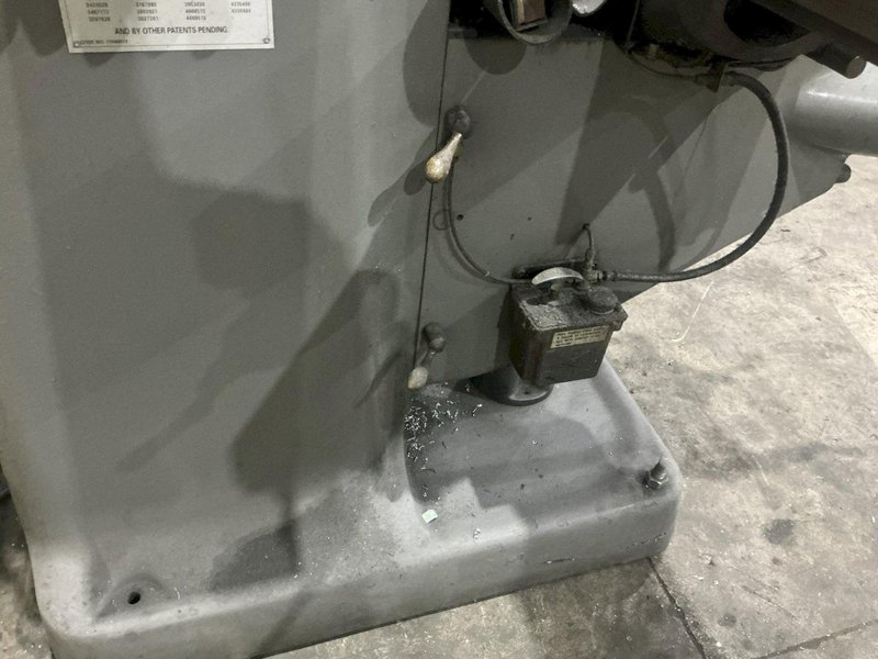 2 HP BRIDGEPORT SERIES I VERTICAL RAM TYPE KNEE MILL: YOBRO #26187