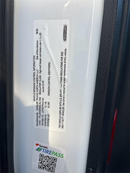 2021 Freightliner Cascadia 1FUJHHDR2MLML7306
