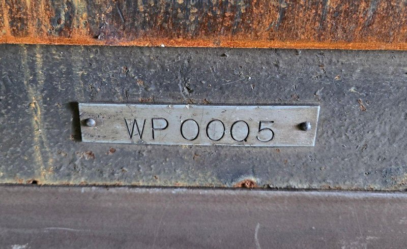 ACORN 5 X 8 WELDING TABLE USED