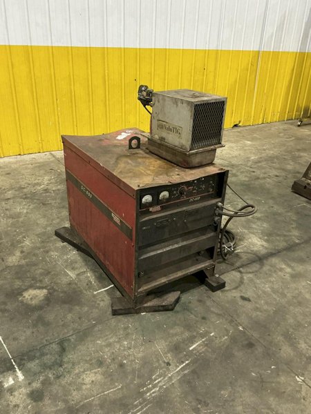600 AMP LINCOLN MODEL DC-600 WELDER: YOBRO #26006