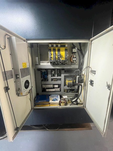 JOHNFORD DMC-2100 CNC DOUBLE COLUMN VERTICAL MACHINING CENTER