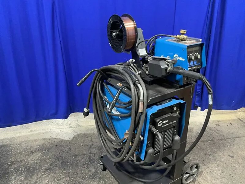 Miller  450 Amp Welder  - Invision 450 Mpa