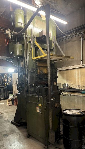 600 TON MINSTER MODEL #90-600 KNUCKLE JOINT KJ PRESS, 6" STROKE: STOCK #18998