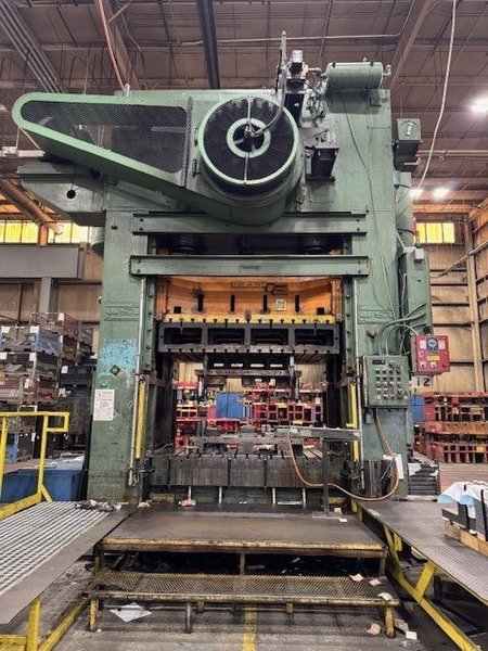 500 Ton US Industries S4-500-96-60 Hydraulic Press, 1963
