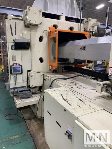 1000 TON 148 OZ UBE MODEL UZ1000 INJECTION MOLDING MACHINE MFG 2013