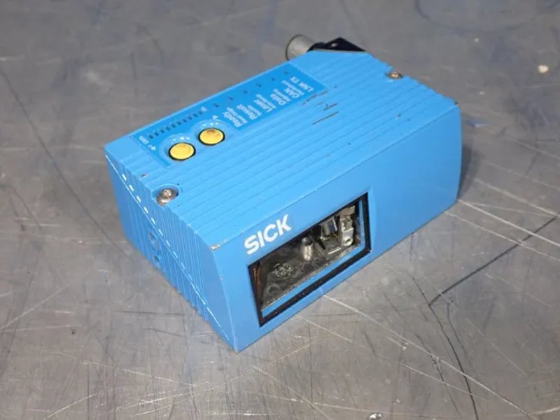Sick Industrial Barcode Scanners - Clv631-0120