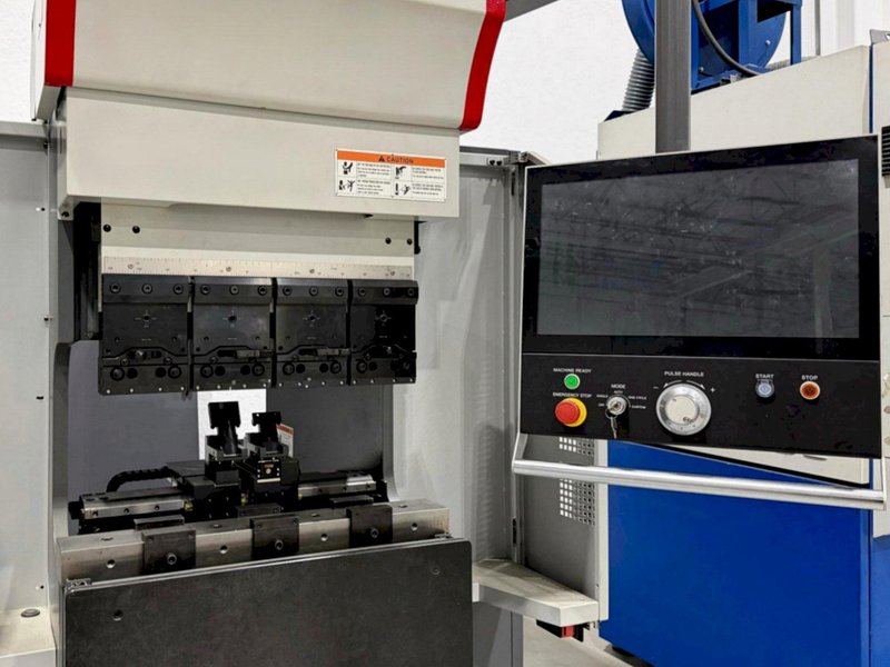 Mitsubishi Diamond BB306 30 Ton 5-Axis Electric Press Brake