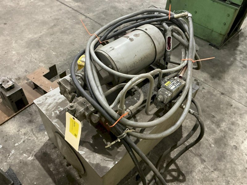 PARKER C FRAME HYDRAULIC PRESS W/ NOTCHER &amp; COPING DIES : YOBRO 26353