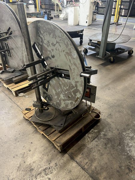 500 LB X 12" JACO MOTORIZED UNCOILER