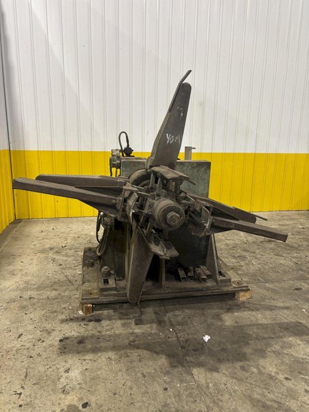 10,000 LB MCKAY MOTORIZED COIL REEL UNCOILER: STOCK #22887
