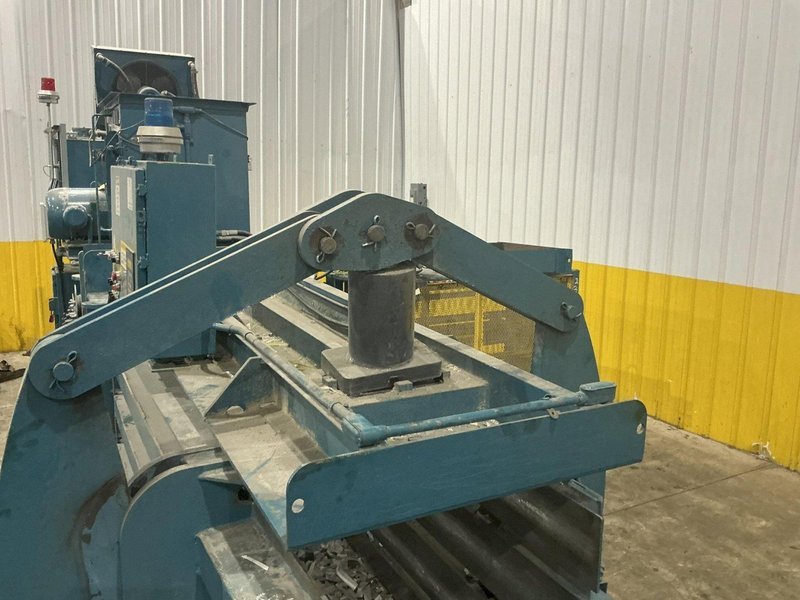 30" X 29" AMERICAN Model #3029730P HORIZONTAL AUTO TIE BALER : YOBRO 26346