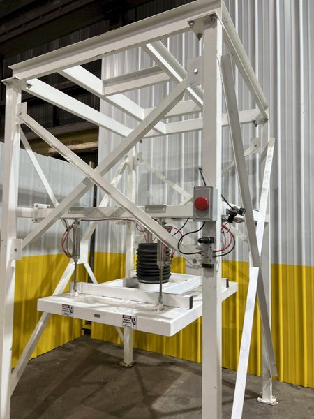 40 HP x 4 STATION CLEAN AIR TECHNOLOGIES / EUROVAC INDUSTRIAL TRANSIT &amp; BUS CENTRAL VACUUM SYSTEM: STOCK #19901